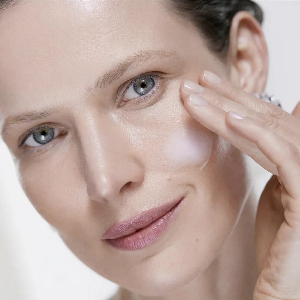 کرم ضدپیری ، جوانساز و روشن کننده دایموند سلولار Diamond Cellular Anti-Ageing Cream