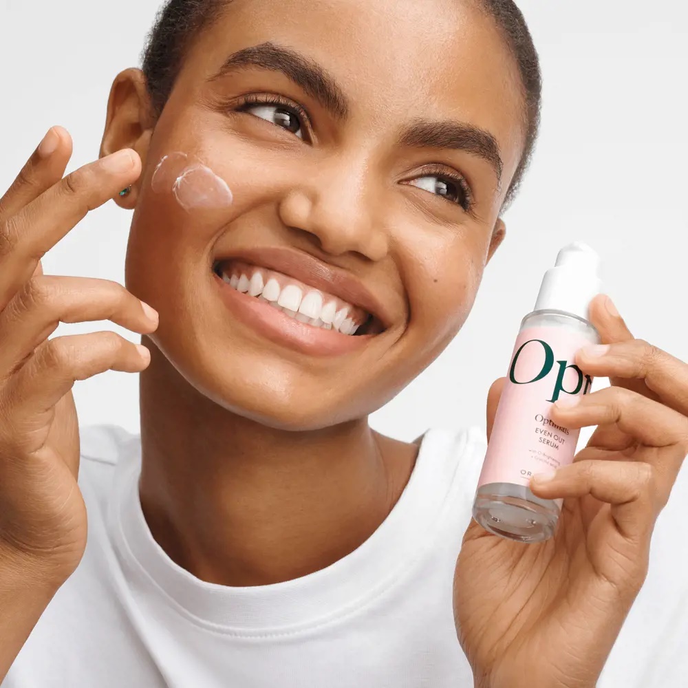 سرم ضدلک و روشن کننده اپتیمالز ایون اوت Optimals Opt Even Out Serum
